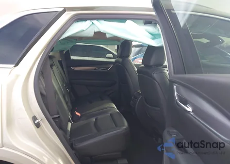 2017 Cadillac Xt5 Luxury z USA, uszkodzony, nr VIN 1GYKNBRS1HZ101575